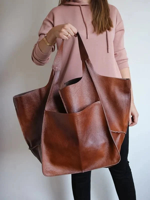 Catrin – Toteväska med generös form