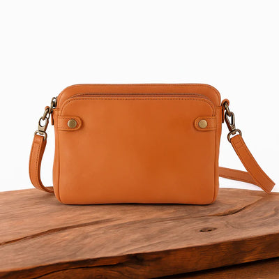 Elvy – Kompakt crossbody med dubbla fack